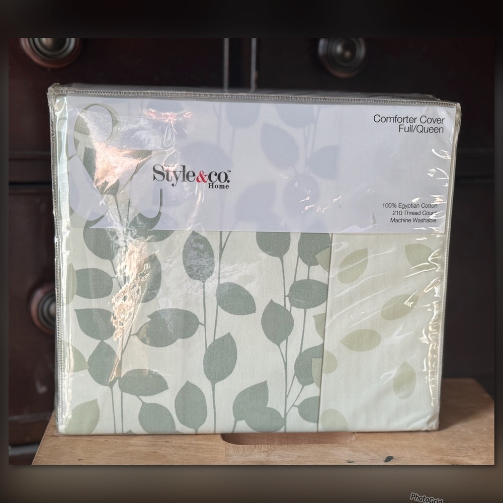 Style & Co OMBRE PETALS Full/Queen Duvet Set